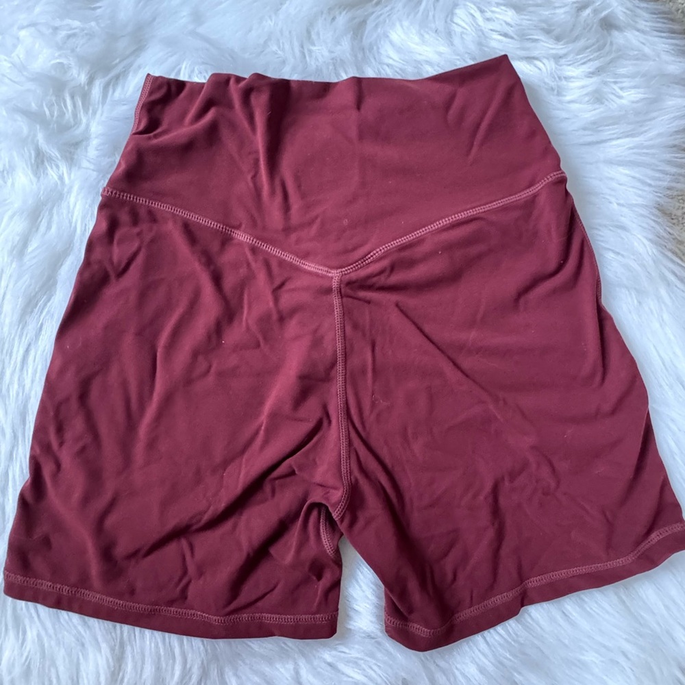 Sunzel Size M Cross Over biker shorts in “wine” color - Picture 2 of 7